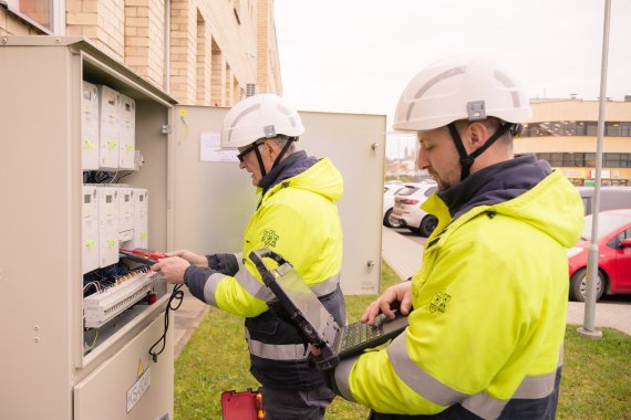 ESO išmaniųjų skaitiklių diegimą teigiamai vertina 9 iš 10 klientų: vertinimas kyla trečius metus...